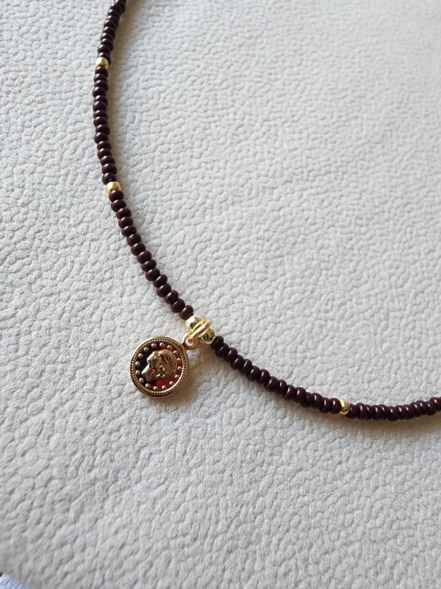 Cadena Marrón - Dije de Camafeo (moneda)