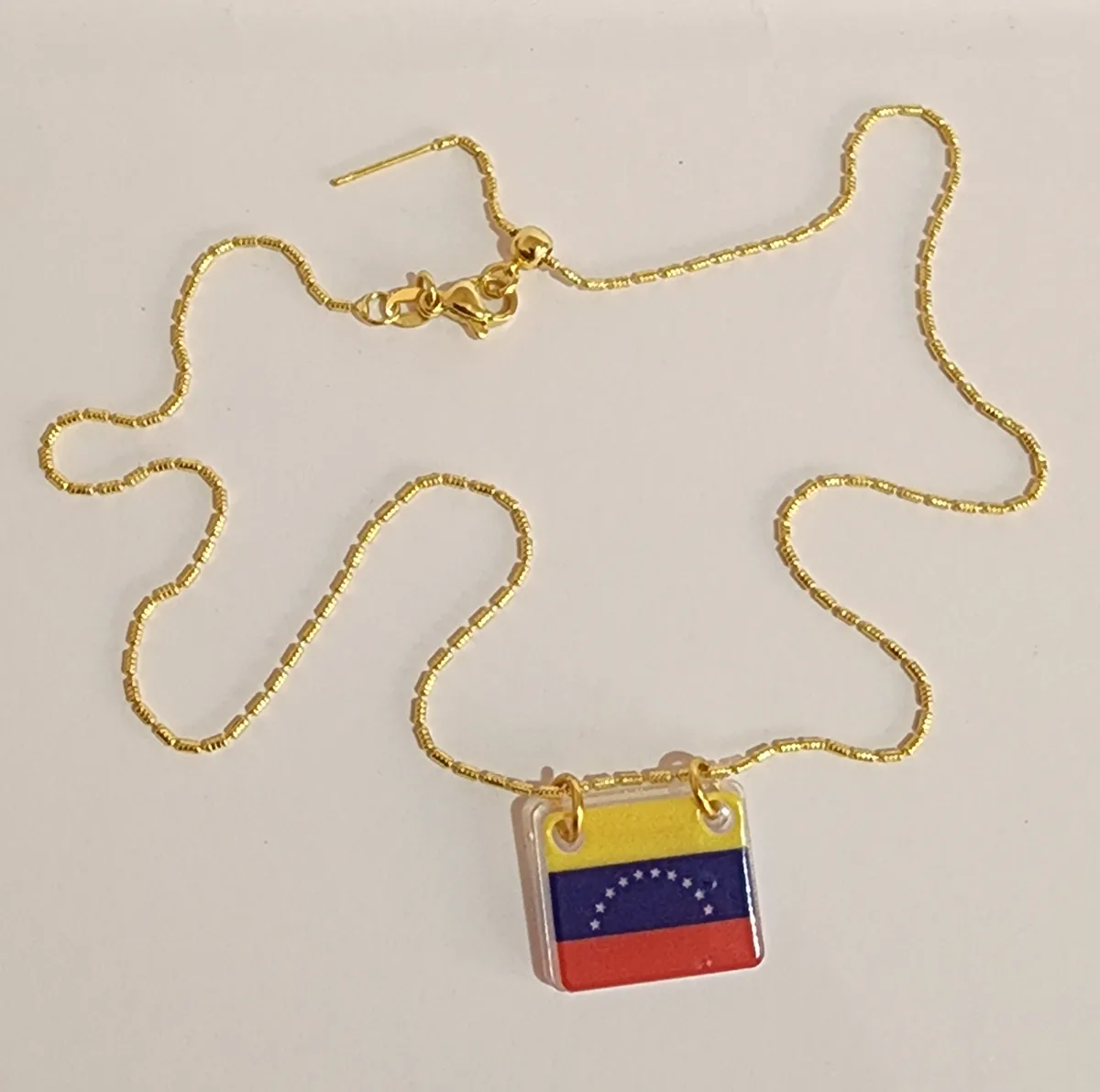 Cadena Venezuela (Dije acrilico - Bandera) 1