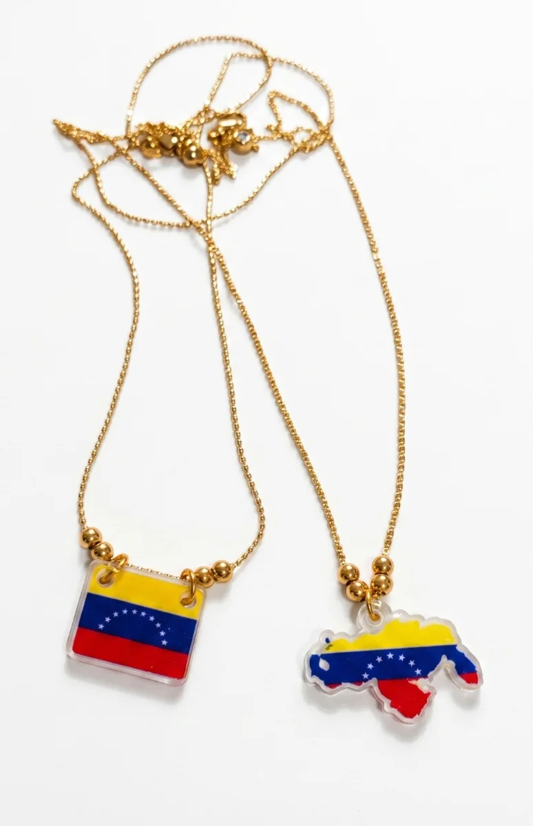 Cadenas Venezuela (dijes acrilicos) 1