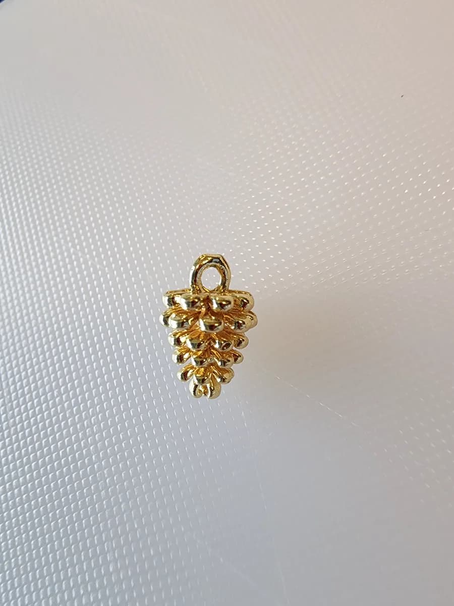 Dije de Piñita de Pino